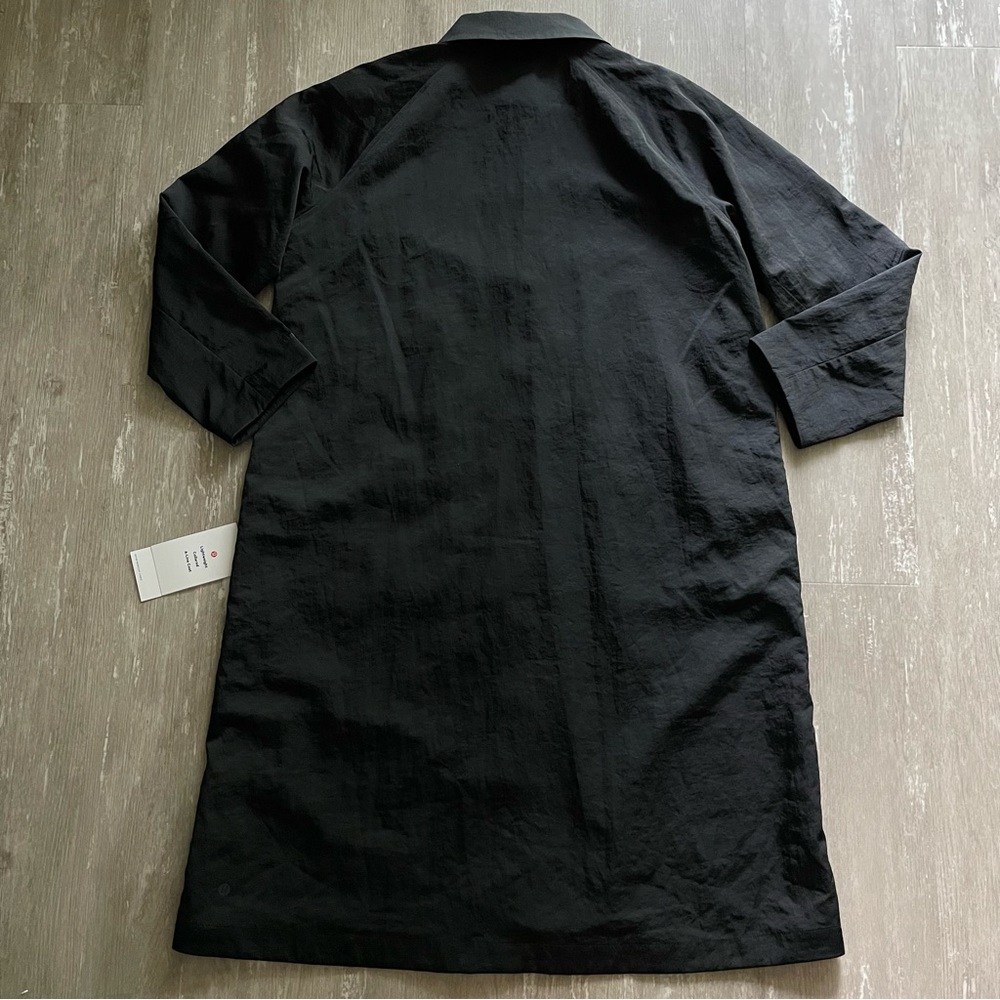 Lululemon Lightweight Collared A-Line Coat Jacket in Black - Picture 3 of 12